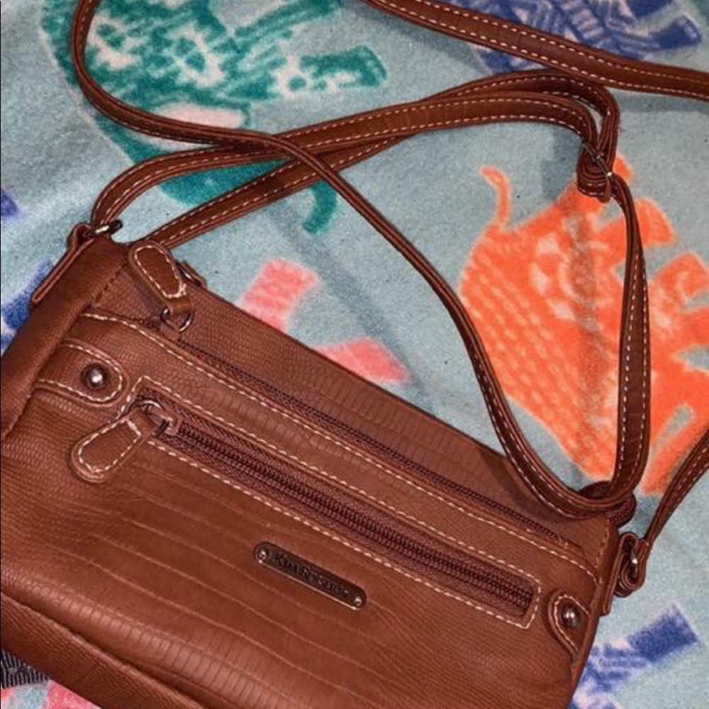 Kim Roger cross body purse